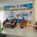 Bupati Pringsewu Sujadi, Wakil Bupati Pringsewu Fauzi, Kadiskominfo Samsir Kasim, Ketua DPRD Pringsewu Suherman, dan Kapolres Pringsewu AKBP Hamid Andri Soemantri saat pencanangan vaksin perdana Kabupaten Pringsewu, Selasa (2/2).
DOK PEMKAB PRINGSEWU