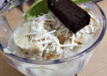 Es durian yang membuat lidah bergoyang. (LAMPUNG POST/APRIESTI L)