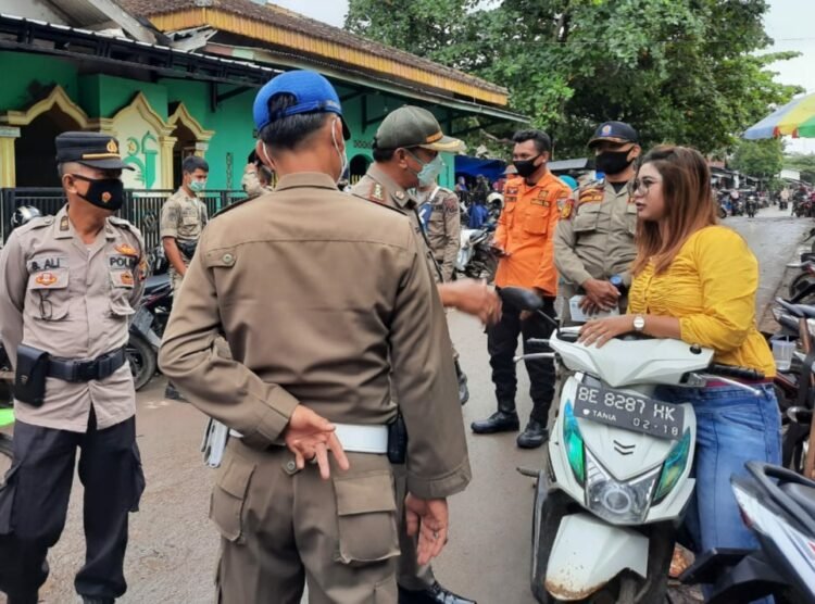 Polres Lamteng dan Satgas Covid-19 kompak menggelar operasi Yustisia, Senin (15/2/2021).
