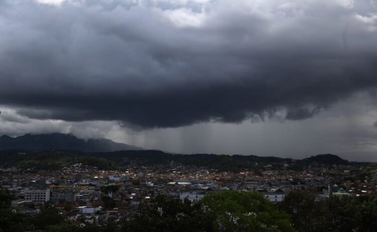 Pemda Harus Antisipasi Bencana Hidrometeorologi