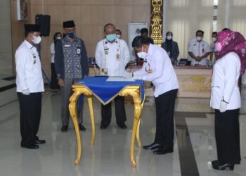 meningkatkan pelayanan