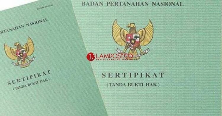 Aditya dan Jalis mencari SHM milik orang lain yang kembali diubah menjadi milik Ujang Supriyadi.