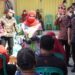 Wali Kota Bandar Lampung Eva Dwiana memantau langsung pelaksanaan vaksinasi perdana untuk pedagang tradisional di Pasar Bambu Kuning, Pasar Pasir Gintung, Pasar SMEP, Kamis (8/4/2021).