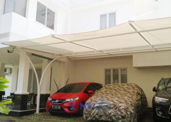 Adanya kanopi di rumah bisa membuat rumah lebih sejuk dari paparan sinar matahari. (DOK)