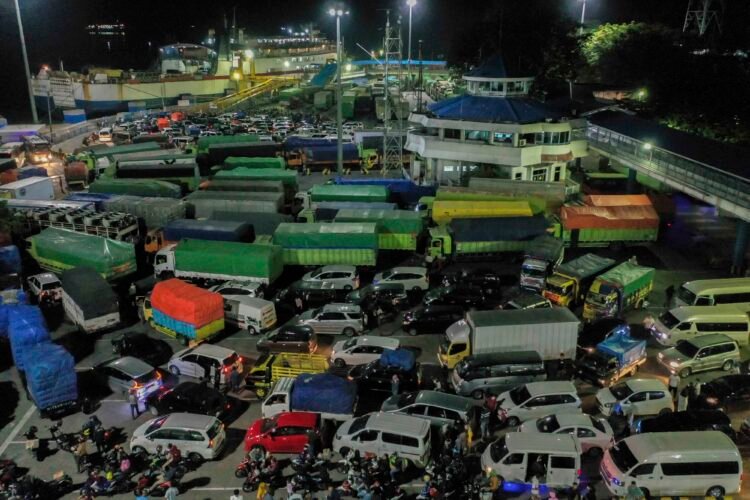Waspadai Lonjakan Penumpang