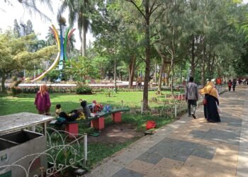 Wali Kota Resmikan Taman di Kelurahan Metro