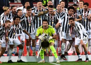 Gelar Penghibur Si Nyonya Tua