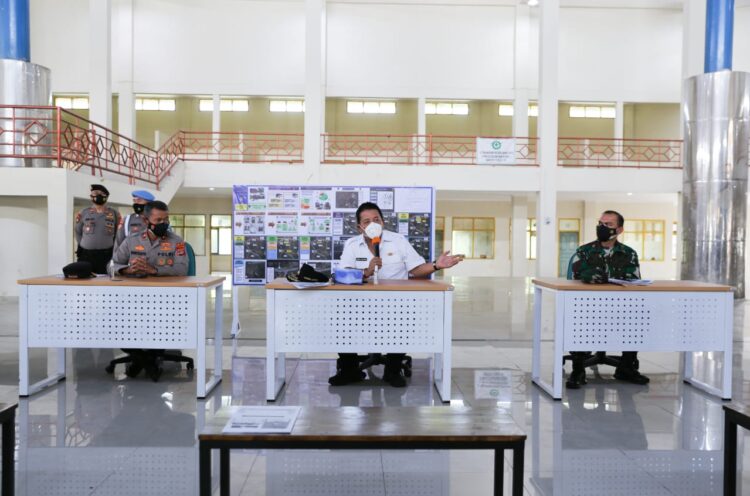 Gubernur Lampung, Arinal Djunaidi bersama jajaran melakukan monitoring di titik moda transportasi yaitu Terminal Rajabasa, Rabu, 5 Mei 2021.