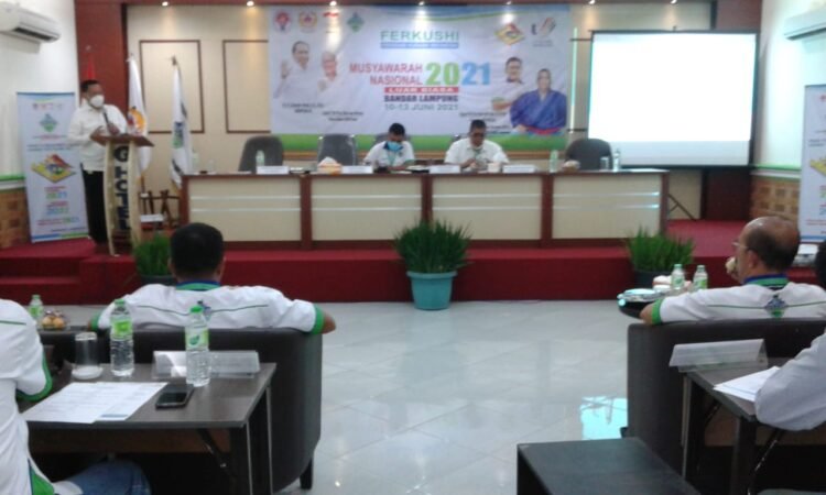 Pelaksanaan Munaslub PB Ferkushi Tahun 2021 di Hotel G Syariah, Bandar Lampung, Jumat (11/6). (Lampung Post/Ricky Marly)
