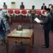 PAW ANGGOTA DPRD TUBABA. Ketua DPRD Tulangbawang Barat (Tubaba) Ponco Nugroho memimpin pengucapan sumpah janji pengganti antarwaktu (PAW) sisa masa jabatan periode 2019—2024 anggota Fraksi NasDem, Novi Linda dalam sidang paripurna istimewa DPRD Tubaba, Rabu (7/7).
LAMPUNG POST/MERWAN