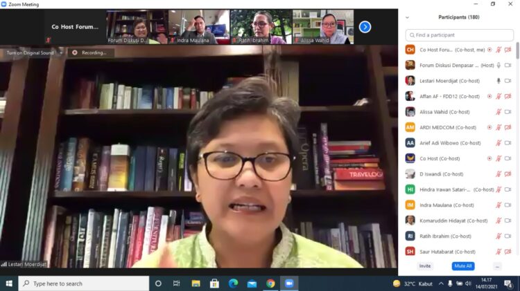 Wakil Ketua MPR RI Lestari Moerdijat pada diskusi bertajuk Optimisme di Tengah Ketidakpastian, yang diselenggarakan oleh Forum Diskusi Denpasar 12, di Jakarta, Rabu (14/7).