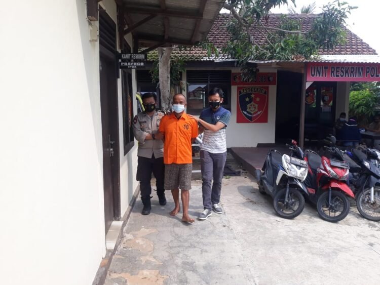 polisi gadungan