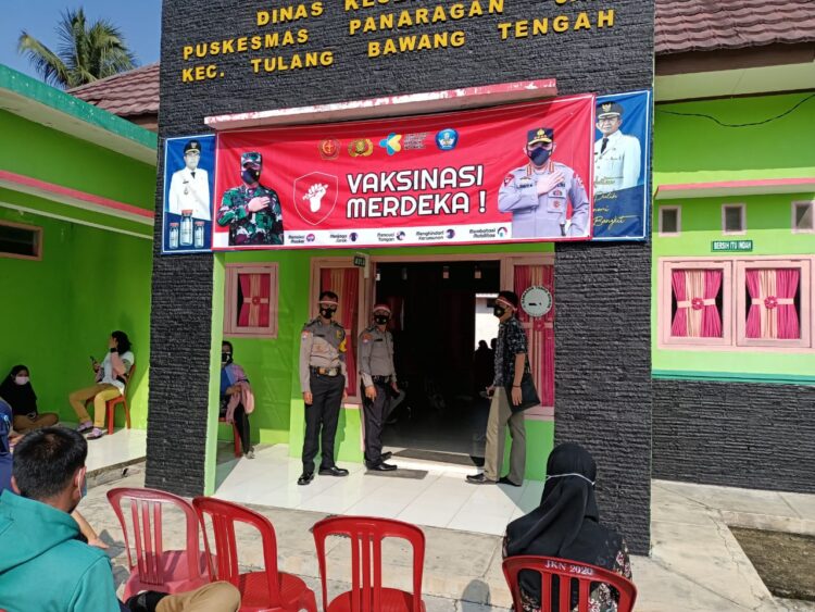 Pemkab Tubaba bersinergi dengan TNI-Polri membuka outlet outlet vaksinasi di seluruh wilayah kabupaten setempat.