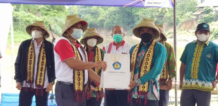 aplikasi tiyuh pintar