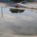REHAB ARENA LAMPUNG SKATE. Pekerja merehab arena Lampung Skate di kompleks PKOR Way Halim, Bandar Lampung, Rabu (1/9). Area bermain skateboard itu sudah lama rusak dan menimbulkan genangan air ketika hujan tiba.
n LAMPUNG POST/SUKISNO
