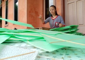 perajin layang-layang