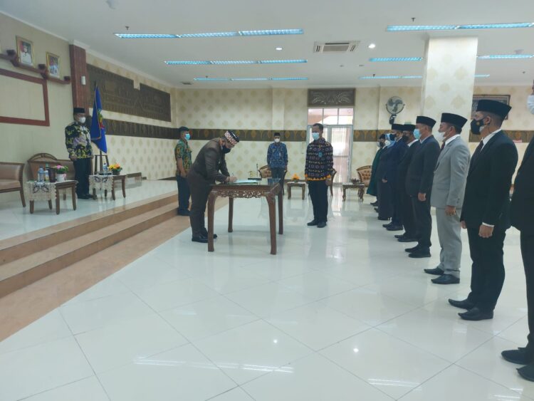 pengurangan anggaran