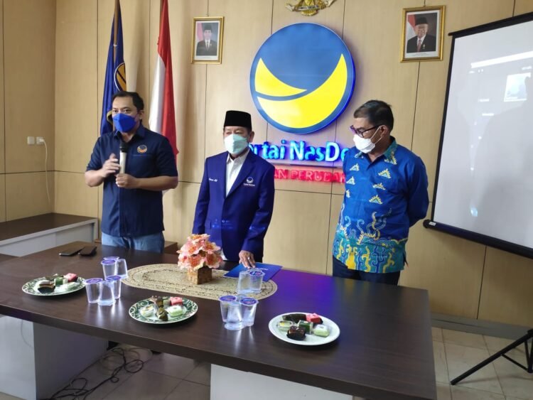 Herman HN resmi dilantik jadi Ketua DPW NasDem Lampung, Jumat, 8 Oktober 2021, di Bandar Lampung.
Lampung Post /Asrul Septian Malik