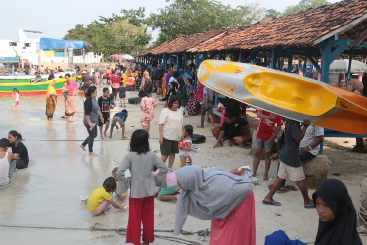 Penghapusan PCR Dinilai Dongkrak Wisatawan Asing