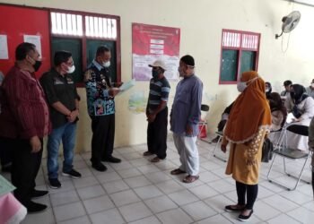 menggerakkan roda perekonomian
