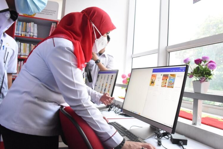 Eva Minta Pocadi Sediakan Bacaan Sejarah Lampung