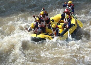 atlet arung jeram