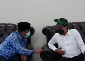 Menteri Desa PDTT, Abdul Halim Iskandar bersama Bupati Pesisir Selatan Rusma Yul Anwar. ANTARA/ HO Pemkab Pessel.