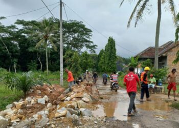 Pembukaan Jalan Baru Permudah Akses Warga