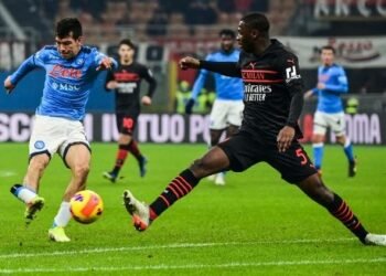 Suasana laga AC Milan vs Napoli. (MIGUEL MEDINA / AFP)