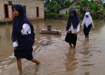 Berharap Bantuan untuk Bertahan Hidup