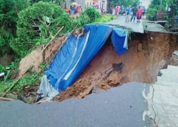 jalan penghubung antarkecamatan