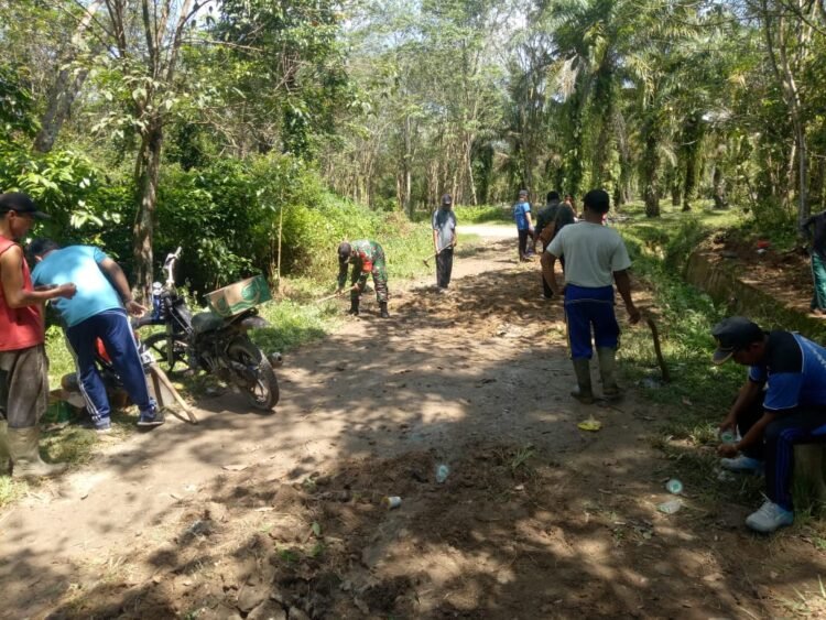 Pemdes Banjanegeri Membangun Jalan Sepanjang 270 Meter