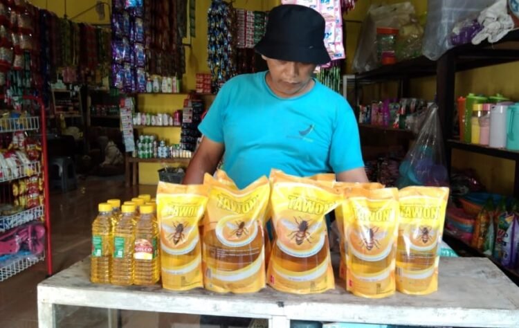 Rratusan ribu liter minyak goreng itu bakal didistribusikan hingga Mei 2022.