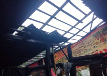 Korban Bencana Angin Puyuh Dapat Bantuan