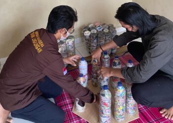 Dekranasda Tanggamus Ciptakan Kampung Daur Ulang