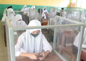 Cemas di Tengah Keceriaan PTM