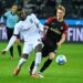 Penyerang Borussia Moenchengladbach, Marcus Thuram (kiri)
AFP/INA FASSBENDER