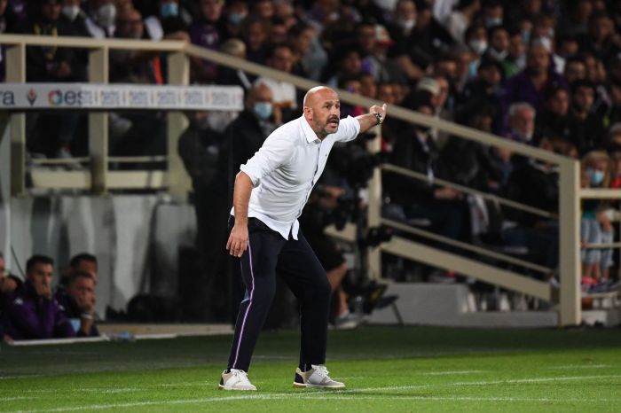 BIDIK PELATIH.Klub Serie A Napoli dikabarkan telah membidik juru taktikFiorentina Vicenzo Italiano sebagai pelatih baru pada kompetisi musim depan.AFP/ANDREAS SOLARO