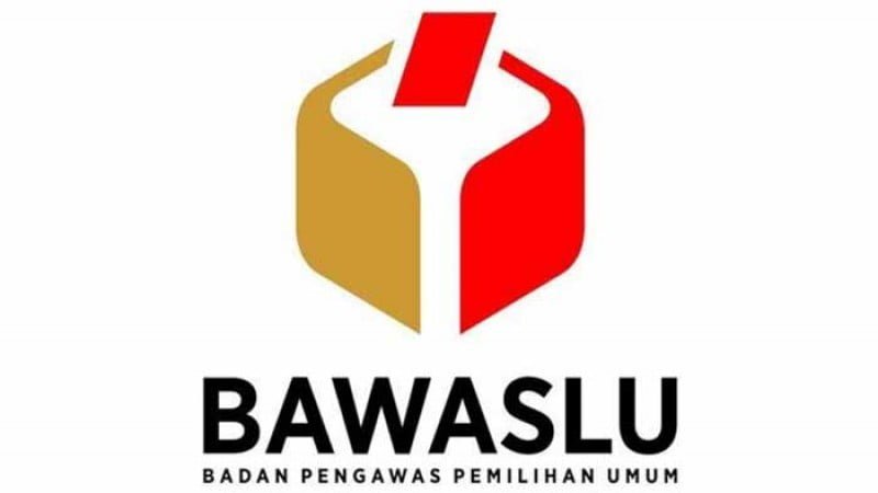 Ribuan Masyarakat Antusias Daftar Panwascam