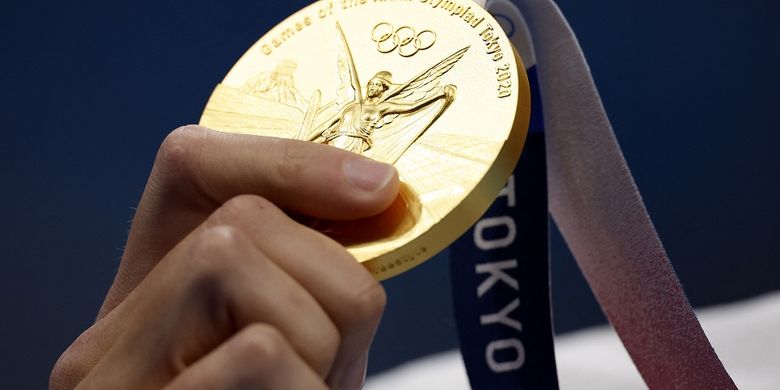 Dua Anggota Polres Pringsewu Raih Medali