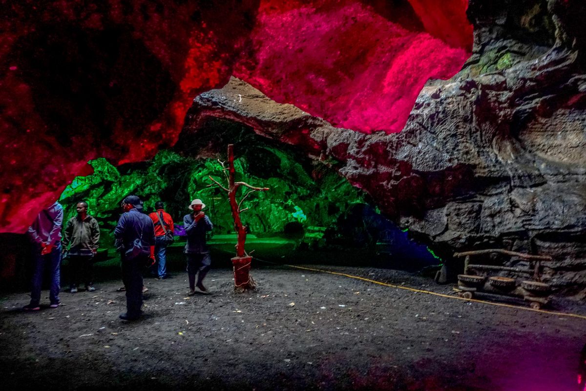 Wisata Goa Lawa Purbalingga, Jawa Tengah. MI/Lilik Darmawan