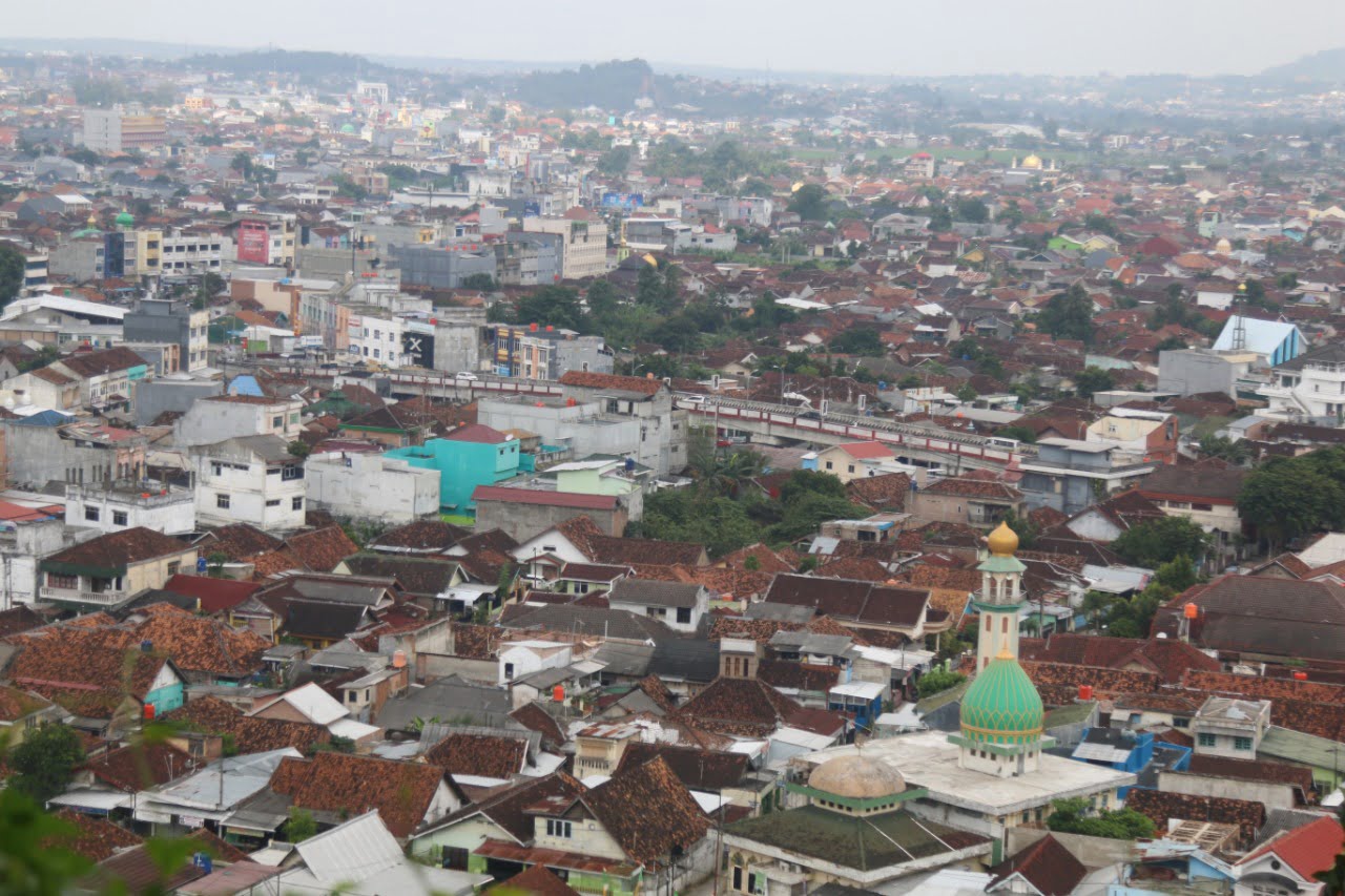 Pada Maret 2022 jumlah penduduk miskin di Bumi Ruwa Jurai 1.002.410 orang. Lalu, pada September 2022 jumlah tersebut berkurang menjadi 995.590 jiwa/LAMPUNG POST ZAINUDDIN.