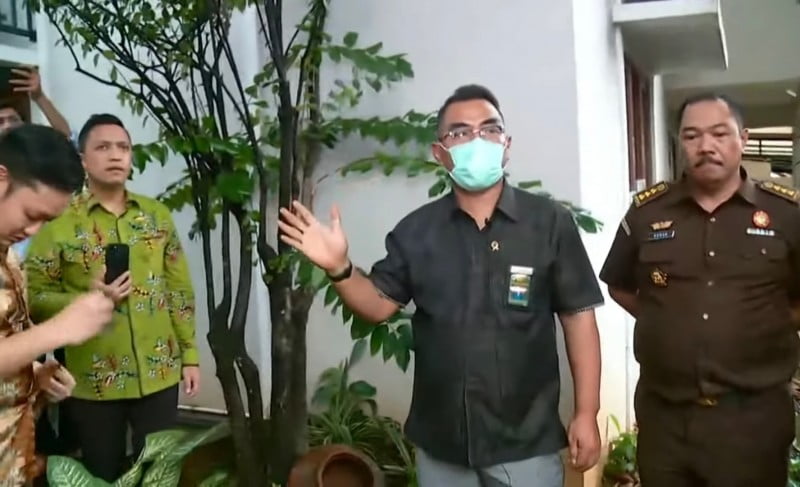 Dua rumah Ferdy Sambo diperiksa. (Foto: Medcom)