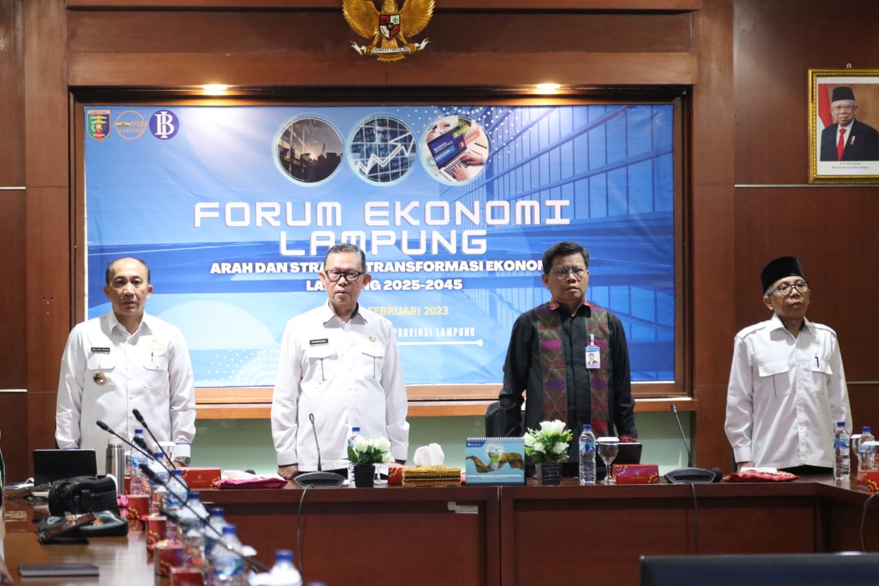 Sekretaris Daerah Provinsi Lampung, Fahrizal Darminto, membuka acara Forum Group Discussion dengan tema Arah dan Strategi Transformasi Ekonomi Lampung 2025-2045, di Kantor Perwakilan Bank Indonesia Provinsi Lampung, Kamis (9/2/23). Dok Pemprov