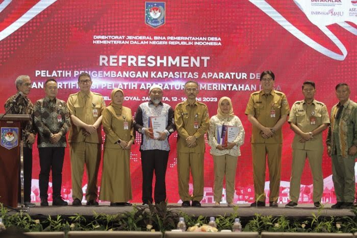 DIREKTORAT Direktorat Jenderal (Ditjen) Bina Pemerintahan Desa (Pemdes) Kementerian Dalam Negeri (Kemendagri) menggelar refreshment (penyegaran) Pelatih Pengembangan Kapasitas Aparatur Desa (PKAD) dan Sertifikasi Pelatih Aparatur Pemerintahan Desa.  (MI)