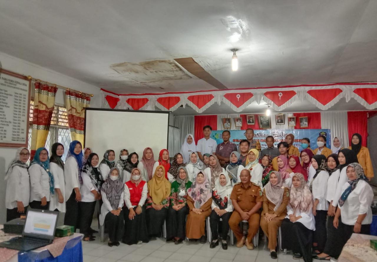 Para kader dan aparatur desa yang mengikuti pelatihan. (Lampost/Putra Pancasila Sakti)