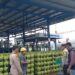 Polsek Pugung, Polres Tanggamus, memastikan pasokan gas elpiji 3 kg menjelang Hari Raya Idulfitri 1445 H, Senin, 1 April 2024. (DOK POLRES)