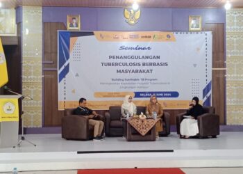KASUS TBC. Seminar Penanggulangan Tuberkulosis Berbasis Masyarakat di FKIP Universitas Lampung, Selasa (11/6). Dinas Kesehatan (Dinkes) Provinsi Lampung mengestimasikan jumlah kasus tuberkulosis (TBC) mencapai 31.302 kasus pada 2024.
(Lampung Post/Silvia Agustina)