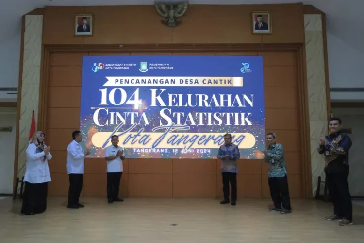 DESA CANTIK. Pencanangan program desa cinta statistik (Cantik) di 104 kelurahan di Pusat Pemerintahan Kota Tangerang, Rabu (12/6). DOK/ANTARA