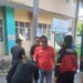 TINJAU ATLET PENCAK SILAT. Ketua Harian KONI Lampung, Amalsyah Tarmizi meninjau tim atlet pencak silat di Padepokan IPSI Lampung, Rabu (24/7). (Dok. KONI Lampung)